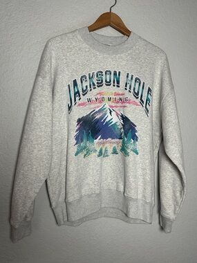 NEW Abercrombie & Fitch Jackson Hole Wyoming Graphic Crewneck Sweatshirt Fleece